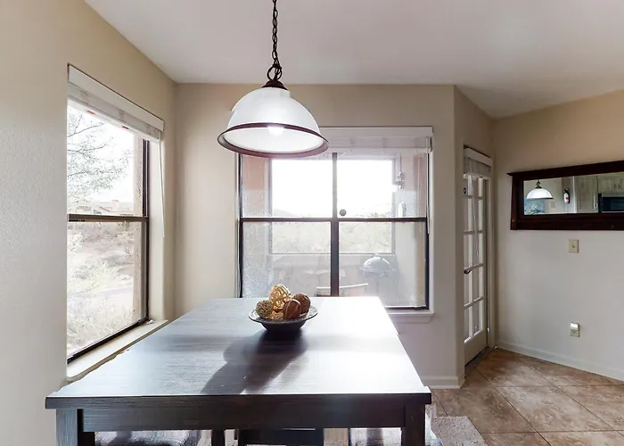 Apartment Canyon View