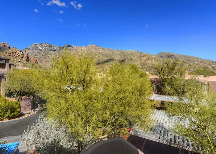 Apartment Canyon View
